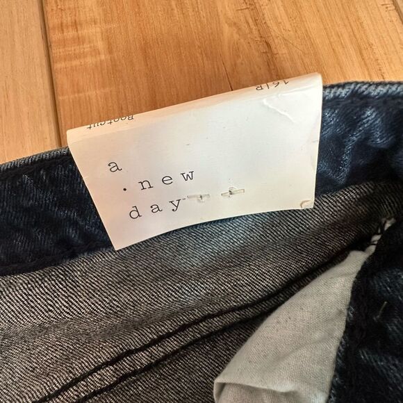NWT A New Day Lightly Distressed High Rise Bootcut Jeans Size 16R - Picture 11 of 12